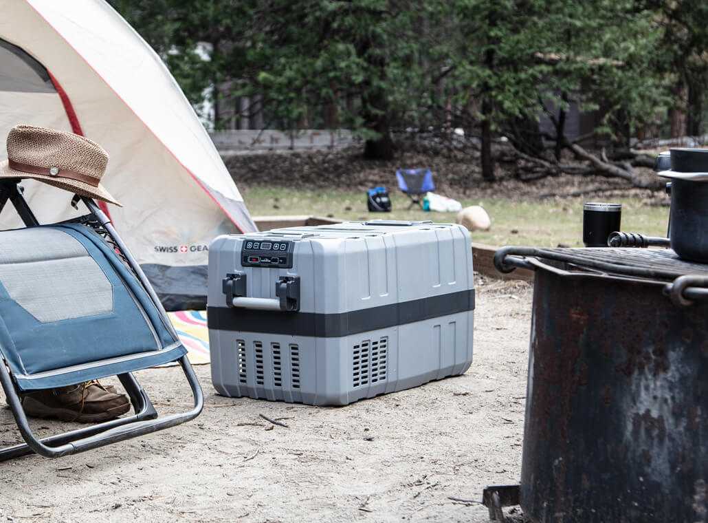TYPE S Blizzard Box® 41QT / 38L Portable Electric Cooler with USB Charging - Image 3