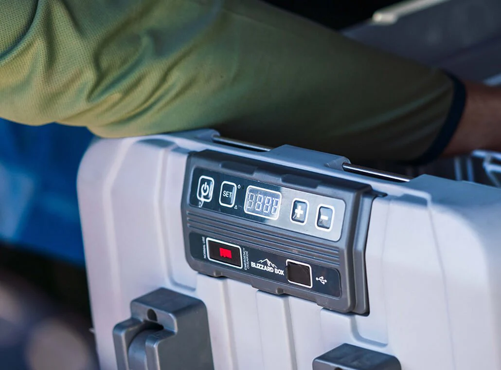 TYPE S Blizzard Box® 41QT / 38L Portable Electric Cooler with USB Charging - Image 4